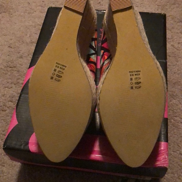 Wedges - Picture 3 of 3
